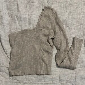 Abercrombie & Fitch Ribbed One-Shoulder Top in Light Gray
